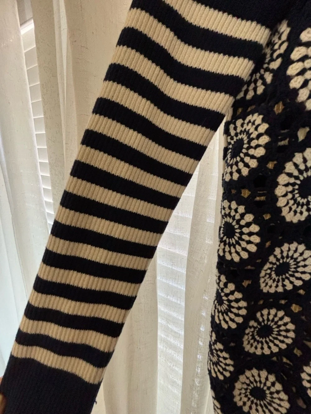 Tory Burch Navy and Cream Floral Zip Cardigan - Picture 4 of 10